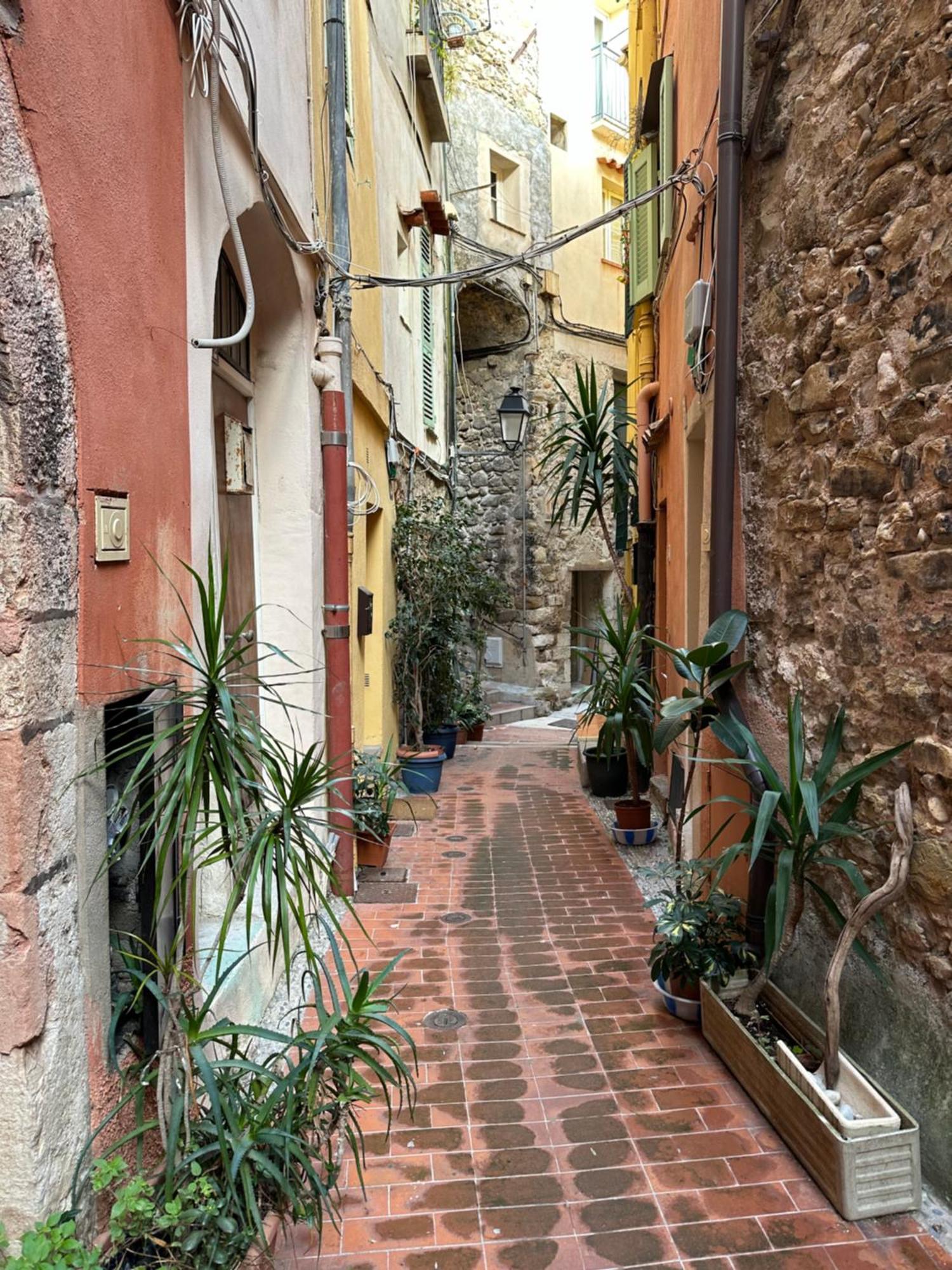 Capodanna, A Deux Pas Des Plages Au Coeur De La Vieille Ville Menton Exterior foto