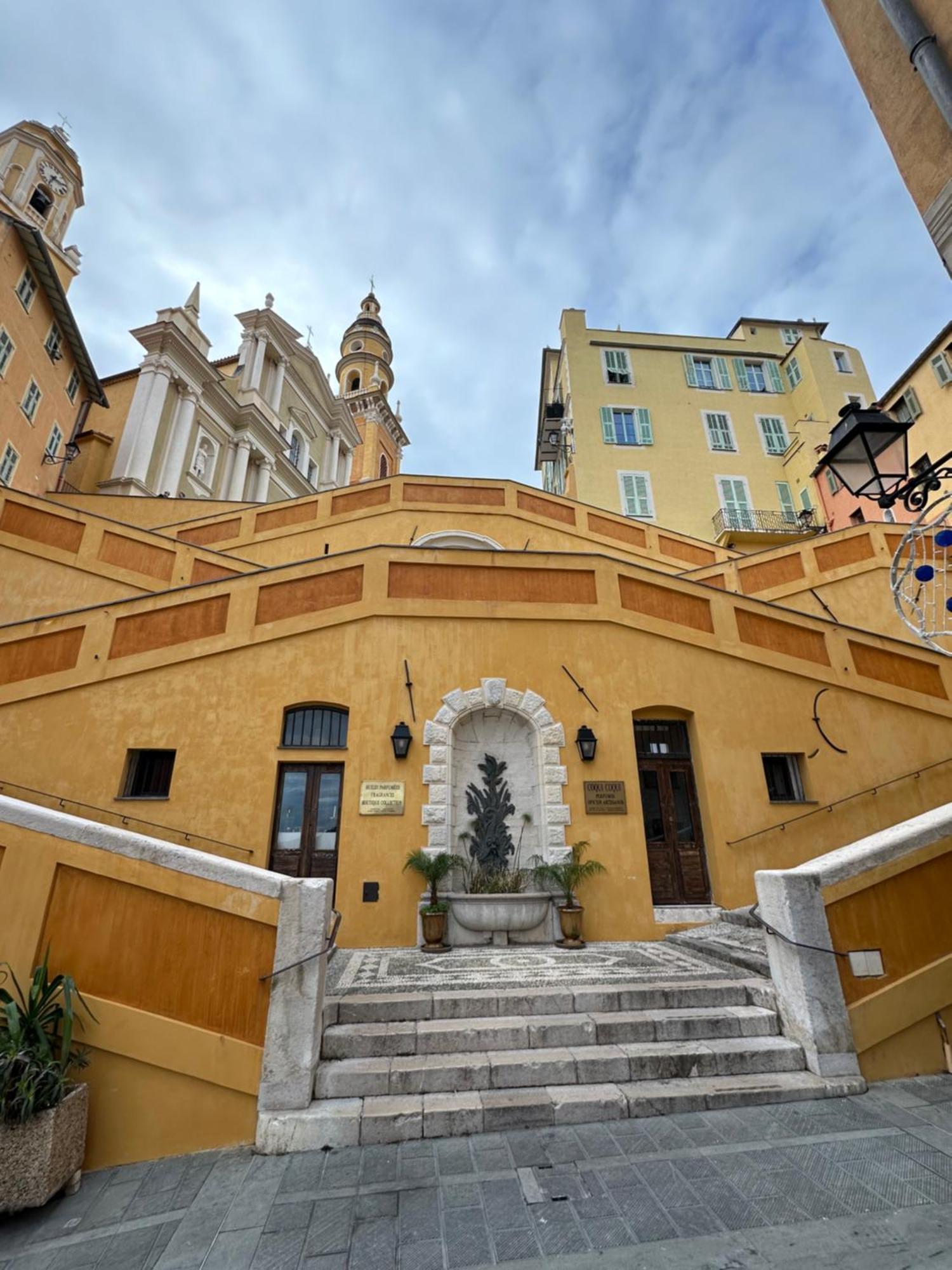 Capodanna, A Deux Pas Des Plages Au Coeur De La Vieille Ville Menton Exterior foto
